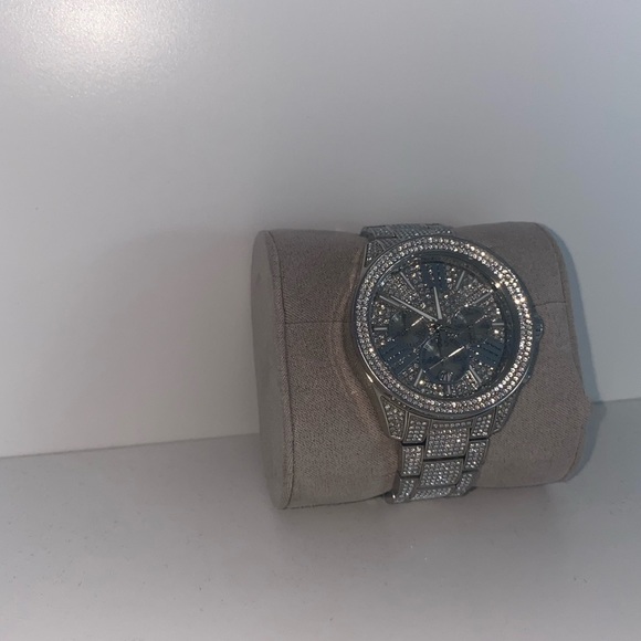 Michael Kors Wren Silver-tone watch - Picture 3 of 3
